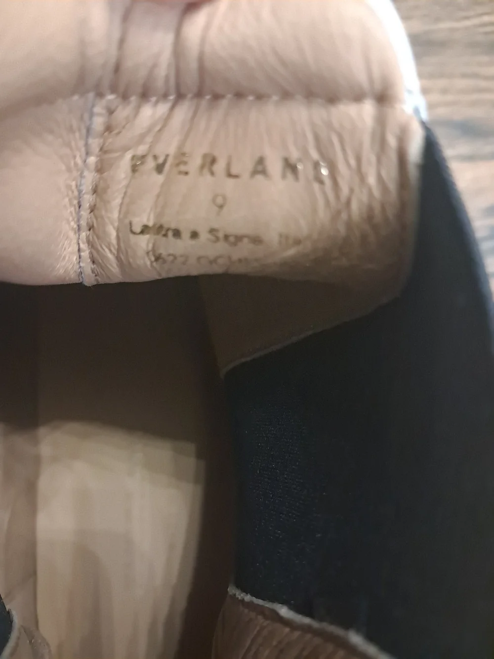 Everlane The Italian Leather Chelsea Boot OFF-WHITE SZ 9 Women's Gum Outsole NEW